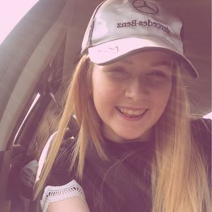 Meet your Posher, Lucy